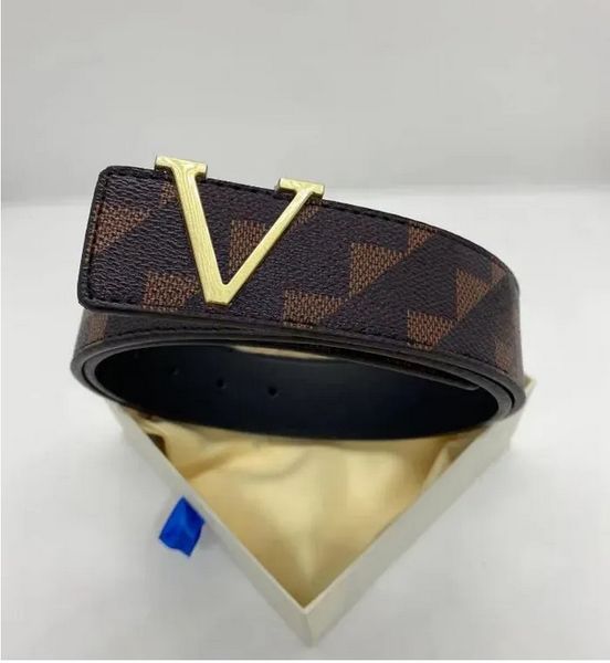 luxury mens belt fashion belts for women designer v design print designer belts gold black sliver buckle woman man leather belt alloy smooth, Black;brown
luxury mens belt fashion belts for women designer v design print designer belts gold black sliver buckle woman man leather belt alloy smooth, Black;brown