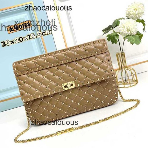 handbag handbags valentiinoz diamond designer bag bag crossbody beach bags women luxury new sheepskin rivet small leather large capacity han
handbag handbags valentiinoz diamond designer bag bag crossbody beach bags women luxury new sheepskin rivet small leather large capacity han
