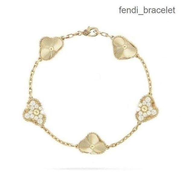 fashion classic 4/four leaf clover charm bracelets rings bangle chain 18k gold plated black agate for women girl wedding mother' day je, Golden;silver
fashion classic 4/four leaf clover charm bracelets rings bangle chain 18k gold plated black agate for women girl wedding mother' day je, Golden;silver