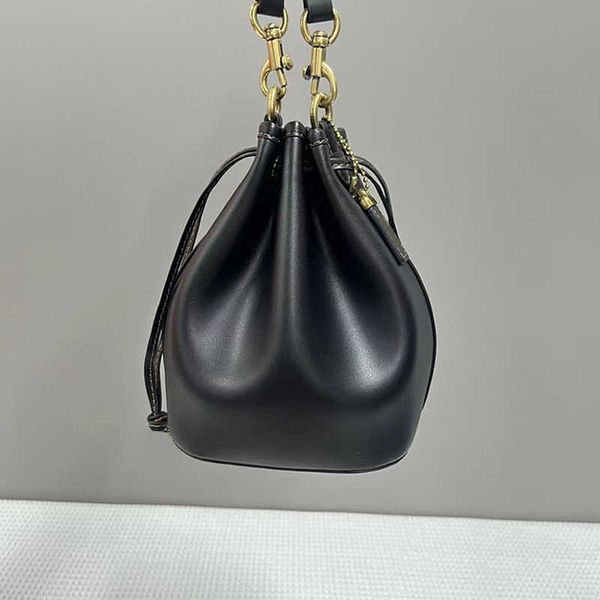 cross body bucket designer bags crossbody for women shoulder bag purses 2023 new model luxury mini tote 230817
cross body bucket designer bags crossbody for women shoulder bag purses 2023 new model luxury mini tote 230817