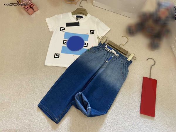 designer baby clothes tracksuits kids suit 2pcs letter printed round neck t-shirt and denim pants june23, White
designer baby clothes tracksuits kids suit 2pcs letter printed round neck t-shirt and denim pants june23, White