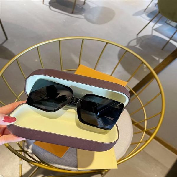 2021 luxur classic square sunglasses designer brand fashion mens womens sun glasses eyewear metal glass lenses 30150218e, White;black
2021 luxur classic square sunglasses designer brand fashion mens womens sun glasses eyewear metal glass lenses 30150218e, White;black