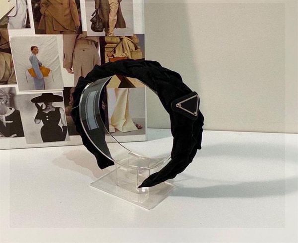 fashion designer headbands for woman luxurys brands classic letters hair bands sponge nonslip hairband hair hoop6706177, Silver
fashion designer headbands for woman luxurys brands classic letters hair bands sponge nonslip hairband hair hoop6706177, Silver