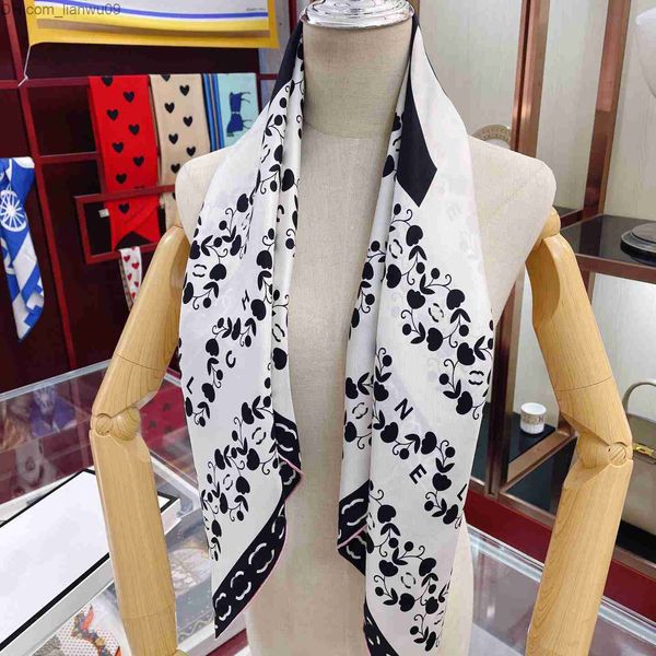 scarves wool headband silk scarf luxury 100 natural silk scarf high end classic letter pattern fashion designer shawl scarves new gift easy, Blue;gray
scarves wool headband silk scarf luxury 100 natural silk scarf high end classic letter pattern fashion designer shawl scarves new gift easy, Blue;gray