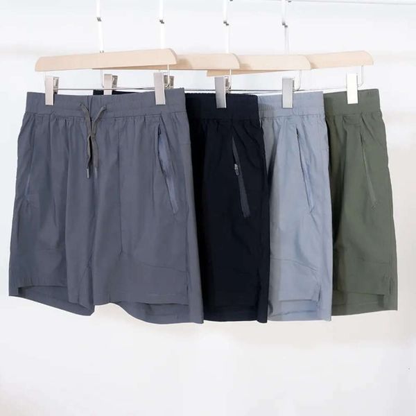 summer sports shorts mens fashion beach pants designers swim short gym sportswear quick-drying trend mens solid color clothing, White;black
summer sports shorts mens fashion beach pants designers swim short gym sportswear quick-drying trend mens solid color clothing, White;black