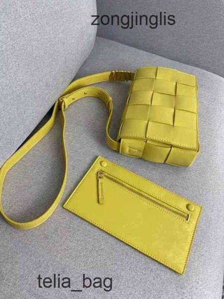 bags bag bottegaas classic designer hand single messenger ladies venetaas waist shoulder 2023 hand leather wovenp v95h
bags bag bottegaas classic designer hand single messenger ladies venetaas waist shoulder 2023 hand leather wovenp v95h