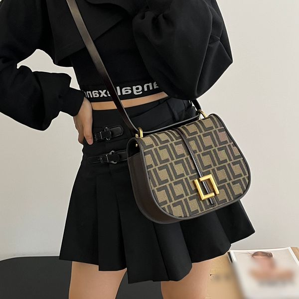 fend1 bag classic saddle bags fashion designer women handbags cross body hobo luxury shoulder handbag genuine leather messenger double f vin
fend1 bag classic saddle bags fashion designer women handbags cross body hobo luxury shoulder handbag genuine leather messenger double f vin
