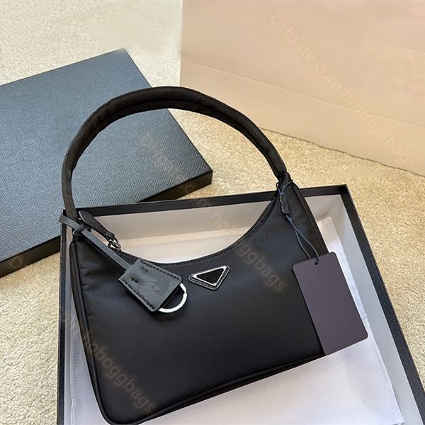 luxury designers re-edition 2000 re-nylon hobo underarm bag women's leisure handbag multi color cross body shoulders bag clutch totes l
luxury designers re-edition 2000 re-nylon hobo underarm bag women's leisure handbag multi color cross body shoulders bag clutch totes l