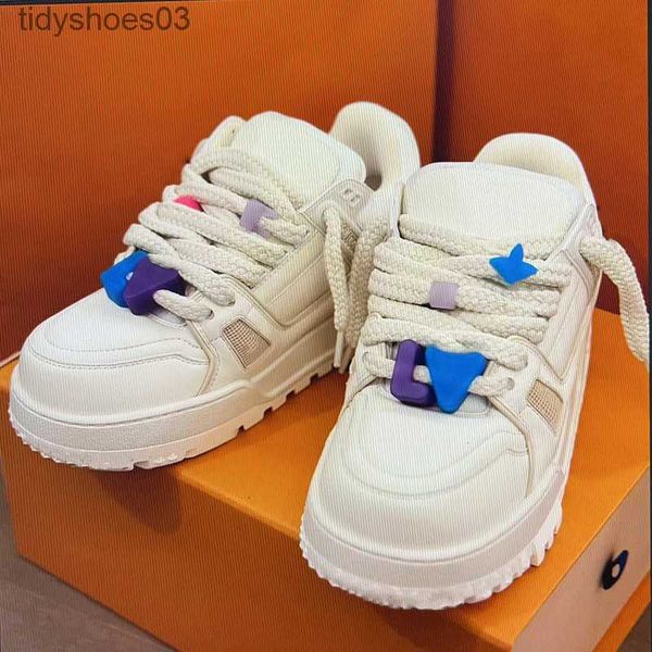 2023 small white shoes maxi lvity sports shoes female thick sole heightening fat ding bread shoes board shoes couple male, Black
2023 small white shoes maxi lvity sports shoes female thick sole heightening fat ding bread shoes board shoes couple male, Black