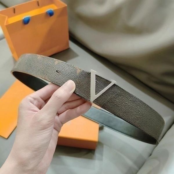 2023fashion designer belts for mens women belts letters plaid leather jeans smooth buckle men with box, Black;brown
2023fashion designer belts for mens women belts letters plaid leather jeans smooth buckle men with box, Black;brown