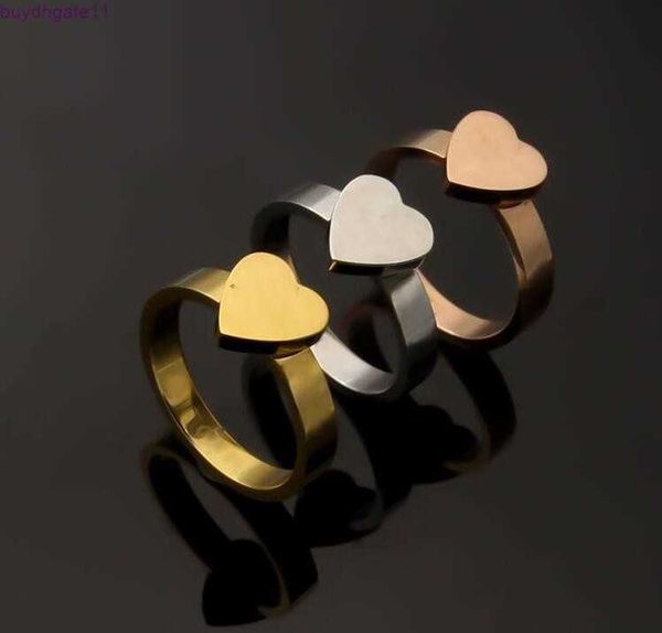 yqsh ring 2021 extravagant simple heart love gold silver rose colors stainless steel couple fashion women designer jewelry lady party gifts
yqsh ring 2021 extravagant simple heart love gold silver rose colors stainless steel couple fashion women designer jewelry lady party gifts