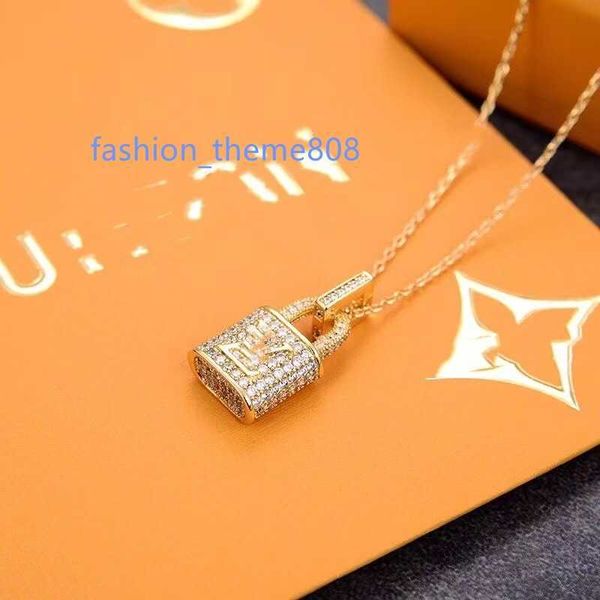 luxurys sale pendant necklaces fashion for man woman inverted triangle letter designers brand jewelry mens womens trendy personality clavicl, Silver
luxurys sale pendant necklaces fashion for man woman inverted triangle letter designers brand jewelry mens womens trendy personality clavicl, Silver