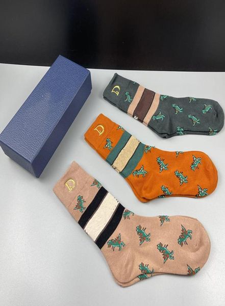 luxury baroque women socks lovely jacquard female designer stockings birthday gift for girls cotton hosiery6235319, Black;white
luxury baroque women socks lovely jacquard female designer stockings birthday gift for girls cotton hosiery6235319, Black;white