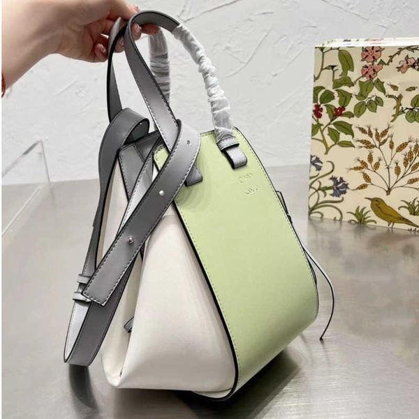 wholesale designer hammocks bag lowe shoulder handbag deformation cowhide color tote bag fashion new women's backpack crossbody handbag
wholesale designer hammocks bag lowe shoulder handbag deformation cowhide color tote bag fashion new women's backpack crossbody handbag