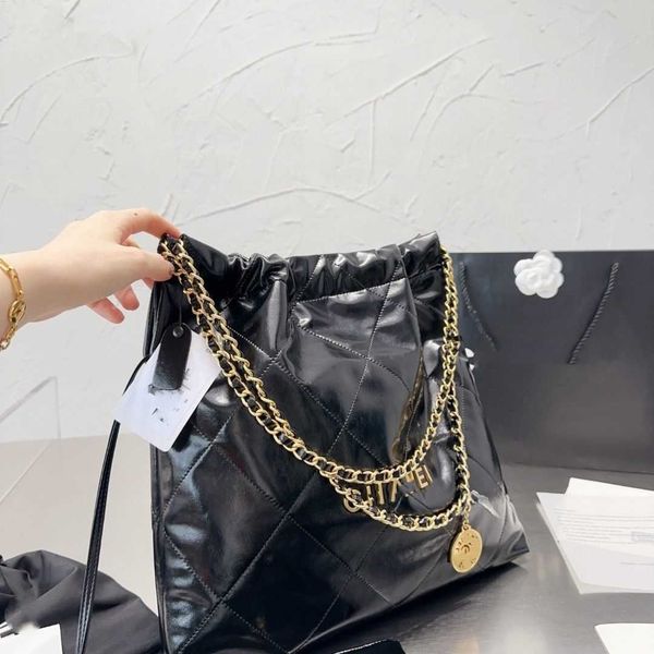 popular large bag chain bag with a temperament of 22kg versatile and practical popular on the internet and the same foreign style going out
popular large bag chain bag with a temperament of 22kg versatile and practical popular on the internet and the same foreign style going out