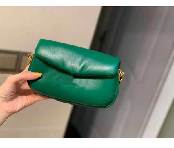 r bubble supper soft leather shoulder bags letter buckle baguettes pure cross body famous women handbags fashion wallet purse retro cloud
r bubble supper soft leather shoulder bags letter buckle baguettes pure cross body famous women handbags fashion wallet purse retro cloud