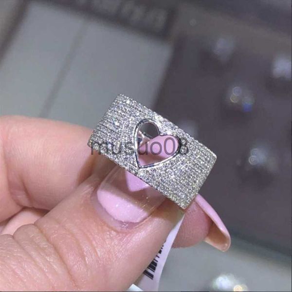 band rings temperament fashion micro-inlaid crystal hollow love ring for women party wedding jewelry whole sale rings size 11 j230817, Silver
band rings temperament fashion micro-inlaid crystal hollow love ring for women party wedding jewelry whole sale rings size 11 j230817, Silver