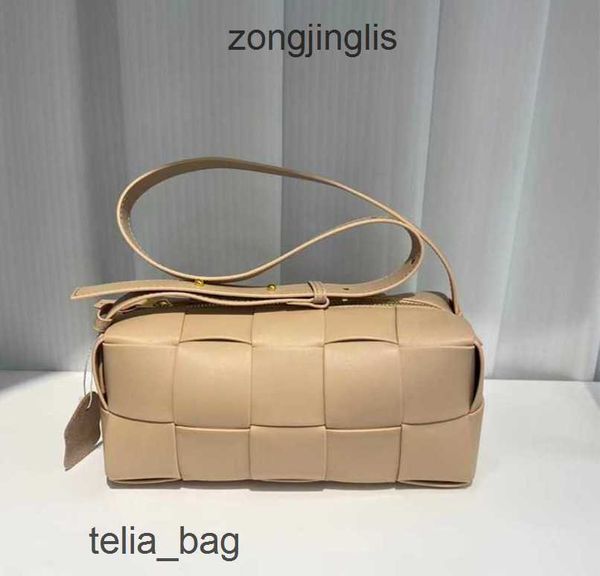 cassettes bag 2023 venetaas bags summer brick shoulder cowhide bottegaas knitted underarm candy color one square wo 9ydz
cassettes bag 2023 venetaas bags summer brick shoulder cowhide bottegaas knitted underarm candy color one square wo 9ydz