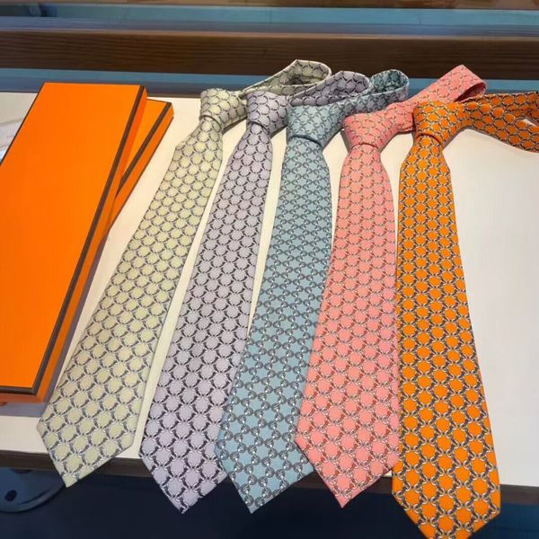 men luxury business mens neck ties letter stripe necktie silk neckties casual ties cravate with box, Blue;purple
men luxury business mens neck ties letter stripe necktie silk neckties casual ties cravate with box, Blue;purple