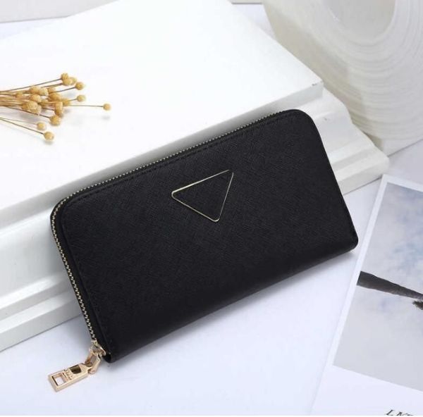 wholesale luxurys designer wallet wallets triangle letters classic long wallets men and women coin purses handbags
wholesale luxurys designer wallet wallets triangle letters classic long wallets men and women coin purses handbags