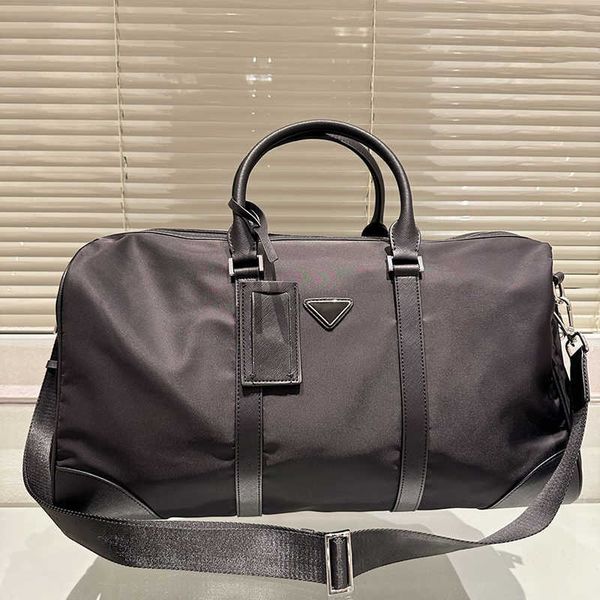 luxury nylon duffel bag designer luggage travel bag large vacation handbag casual men women outdoor gym sports bags tote 230817
luxury nylon duffel bag designer luggage travel bag large vacation handbag casual men women outdoor gym sports bags tote 230817
