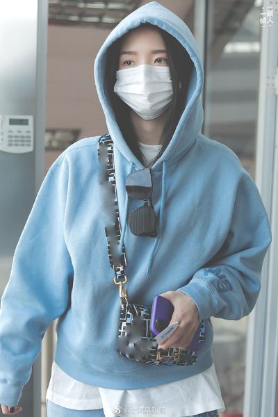 womens designer hoodies autumn and winter fleece hooded haze blue sweater sleeve letter foam printed long sleeve female, Black
womens designer hoodies autumn and winter fleece hooded haze blue sweater sleeve letter foam printed long sleeve female, Black