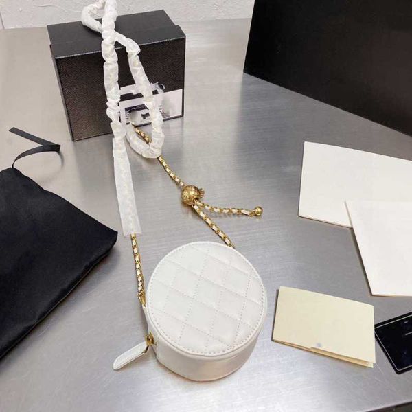 casual leather small fragrance diamond round cake bag fashion small gold ball sheepskin chain bag for young women 23bags
casual leather small fragrance diamond round cake bag fashion small gold ball sheepskin chain bag for young women 23bags