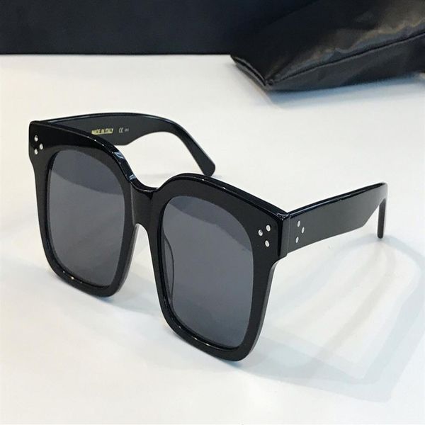 41076 mens sunglasses for women men sun glasses fashion style protects eyes uv400 lens with case1840, White;black
41076 mens sunglasses for women men sun glasses fashion style protects eyes uv400 lens with case1840, White;black