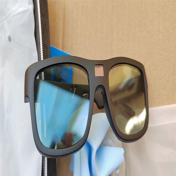 sunglasses fashion auto adjustable dimming men polarized pochromic solar power supply darkenning discoloration glasses2319, White;black
sunglasses fashion auto adjustable dimming men polarized pochromic solar power supply darkenning discoloration glasses2319, White;black
