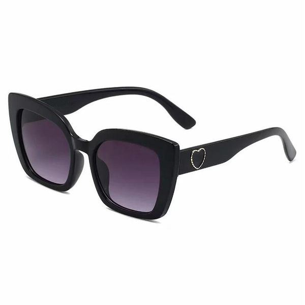 2021 new designer sunglasses brand glasses outdoor parasol pc frame fashion classic ladies luxury 1123 sunglasses shade mirror wom328e, White;black
2021 new designer sunglasses brand glasses outdoor parasol pc frame fashion classic ladies luxury 1123 sunglasses shade mirror wom328e, White;black