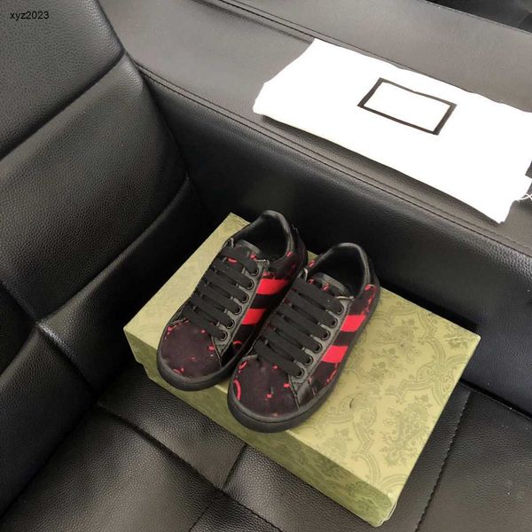 23ss designer kids shoes fashion children sports shoes red letter printing baby sneakers size 23-35 box packaging june20, Black;red
23ss designer kids shoes fashion children sports shoes red letter printing baby sneakers size 23-35 box packaging june20, Black;red