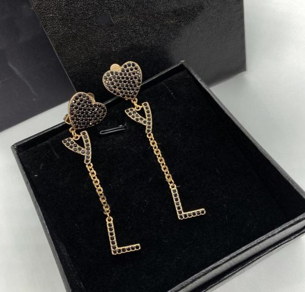 2022 women earings designers fashion hoops jewelry diamond letters pendant luxurys designer love earrings studs 925 silver with bo7308512
2022 women earings designers fashion hoops jewelry diamond letters pendant luxurys designer love earrings studs 925 silver with bo7308512
