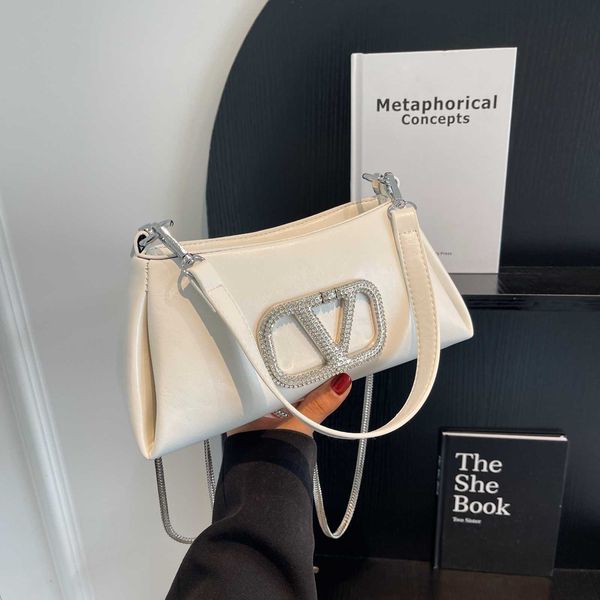 women's chain shoulder crossbody bag sparkling diamond red fragrant women's bag 98ci
women's chain shoulder crossbody bag sparkling diamond red fragrant women's bag 98ci