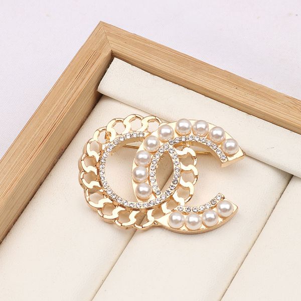 brand design brooches double letters brooch suit pin crystal rhinestone fashion jewelry woman 20 style accessories, Gray
brand design brooches double letters brooch suit pin crystal rhinestone fashion jewelry woman 20 style accessories, Gray