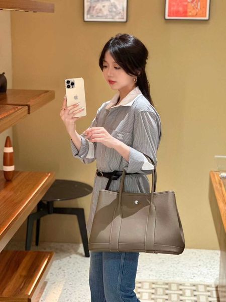 original party garden tote bags for women online store kodio kediro bag large 36cm one shoulder handheld togo calf leather womens fashion s
original party garden tote bags for women online store kodio kediro bag large 36cm one shoulder handheld togo calf leather womens fashion s