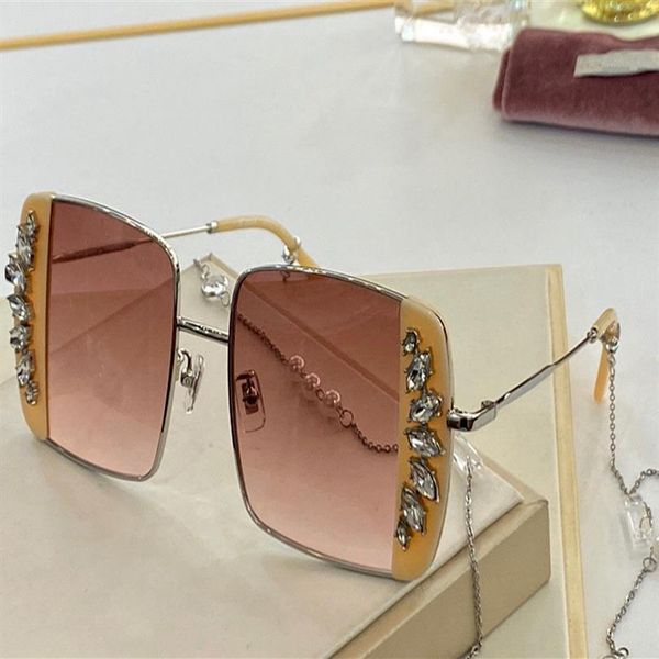 56vso sunglasses ladies frame metal leg style fashion sunshade glasses trend noble glasses with box330r, White;black
56vso sunglasses ladies frame metal leg style fashion sunshade glasses trend noble glasses with box330r, White;black