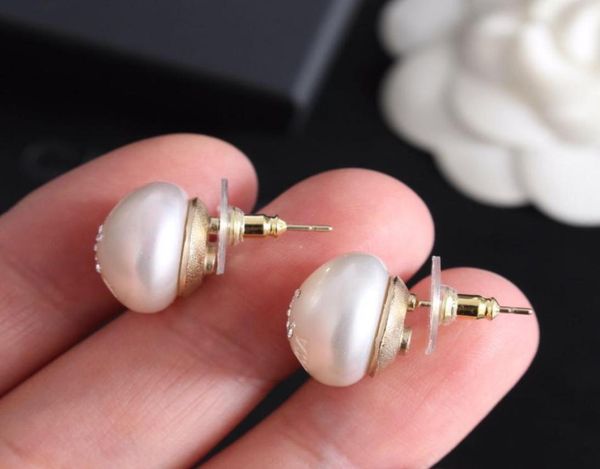 fashion brand have stamps white designer earrings for lady women party wedding marry luxury jewelry engagement lovers gift with b7550975, Golden;silver
fashion brand have stamps white designer earrings for lady women party wedding marry luxury jewelry engagement lovers gift with b7550975, Golden;silver