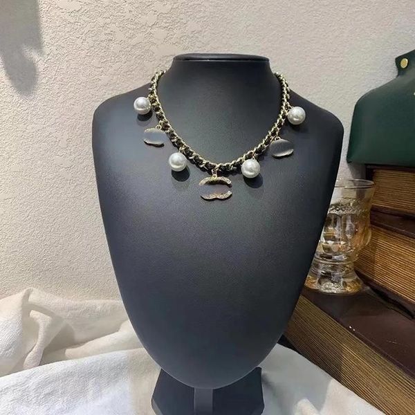 fashion brand designer letter pendant necklaces mens womens chain geometric leather wedding necklace sweater chains jewelry accessories, Silver
fashion brand designer letter pendant necklaces mens womens chain geometric leather wedding necklace sweater chains jewelry accessories, Silver