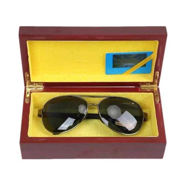 7515 red box polarized glasses 2023 new pilot sunglasses driving uv sun protection big face, White;black
7515 red box polarized glasses 2023 new pilot sunglasses driving uv sun protection big face, White;black