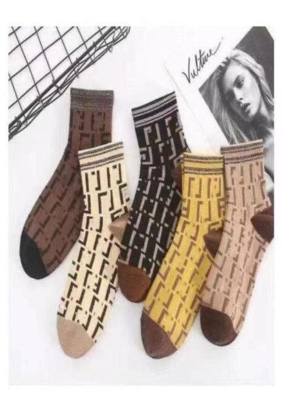 highquality designer luxury knitted women039s socks winter fashion warm and comfortable 5 pairs of gift box packaging4163951, Black;white
highquality designer luxury knitted women039s socks winter fashion warm and comfortable 5 pairs of gift box packaging4163951, Black;white