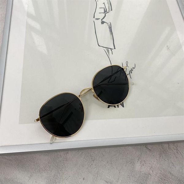 designer brand sunglass classical luxury polarized glasses men women pilot c sunglass uv400 eyewear full frame glass with box 2201317s, White;black
designer brand sunglass classical luxury polarized glasses men women pilot c sunglass uv400 eyewear full frame glass with box 2201317s, White;black