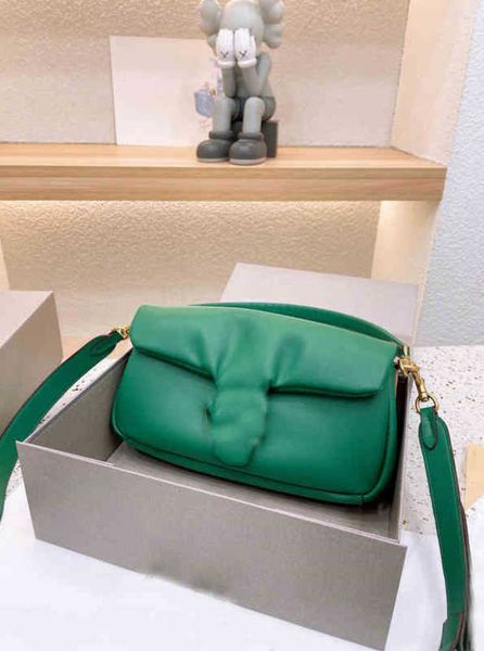 clouds bags luxury design pleated tote ruched single shoulder package strap clutch leather party handbag crossbody female purses fashion lei
clouds bags luxury design pleated tote ruched single shoulder package strap clutch leather party handbag crossbody female purses fashion lei