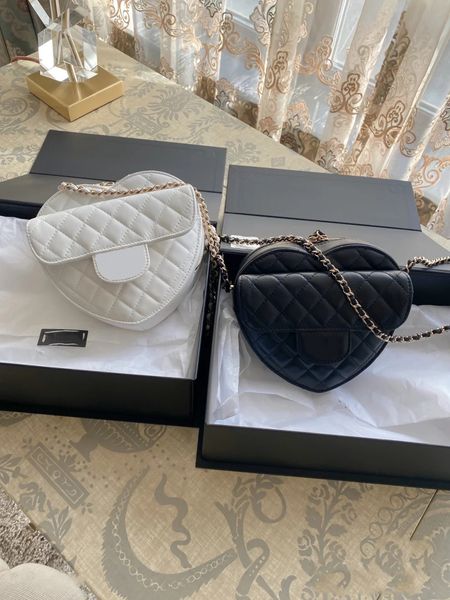 10a super original quality lambskin chain cardioid shoulder bag real leather women handbags classic ladies handle tote clutch luxurys design
10a super original quality lambskin chain cardioid shoulder bag real leather women handbags classic ladies handle tote clutch luxurys design