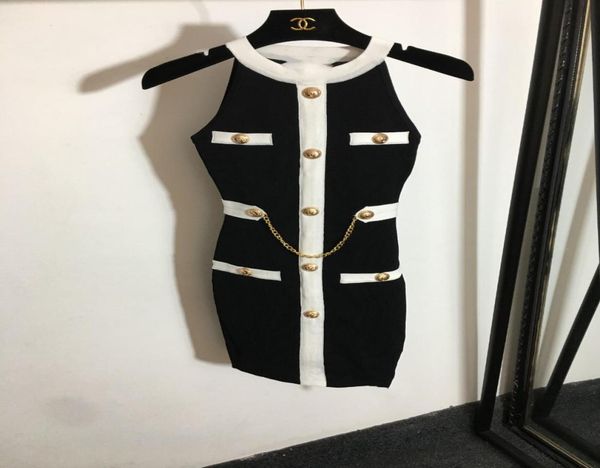 2021 autumn blackwhite sleeveless dress designer metal buttons chain bodycon knitting dresses womens vestidos de festa 811032792933, Black
2021 autumn blackwhite sleeveless dress designer metal buttons chain bodycon knitting dresses womens vestidos de festa 811032792933, Black