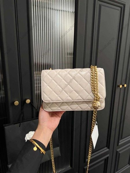 xiaoxiangfeng mountain camellia chain woc2023 genuine leather versatile shoulder bag adjustable crossbody bag women's bag 23bags
xiaoxiangfeng mountain camellia chain woc2023 genuine leather versatile shoulder bag adjustable crossbody bag women's bag 23bags