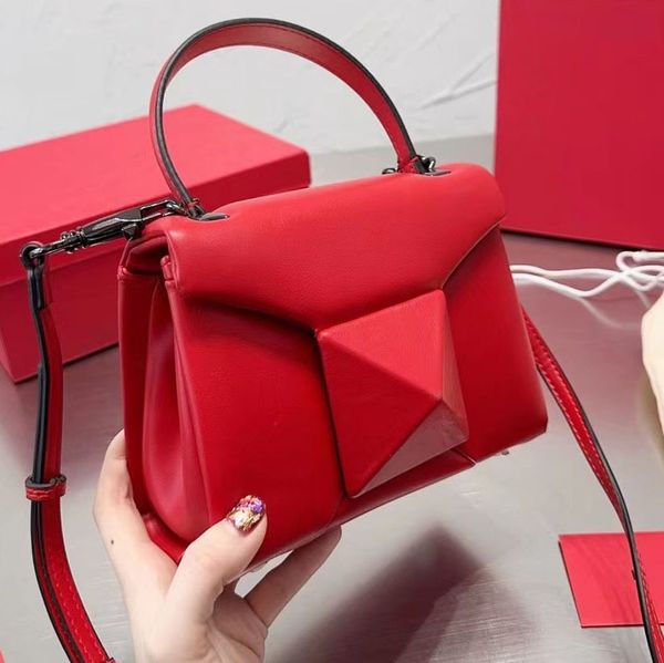 designer backpack luxury bags brand double shoulder straps backpacks women wallet real leather bags lady outdoors stamp plaid duffle luggage
designer backpack luxury bags brand double shoulder straps backpacks women wallet real leather bags lady outdoors stamp plaid duffle luggage