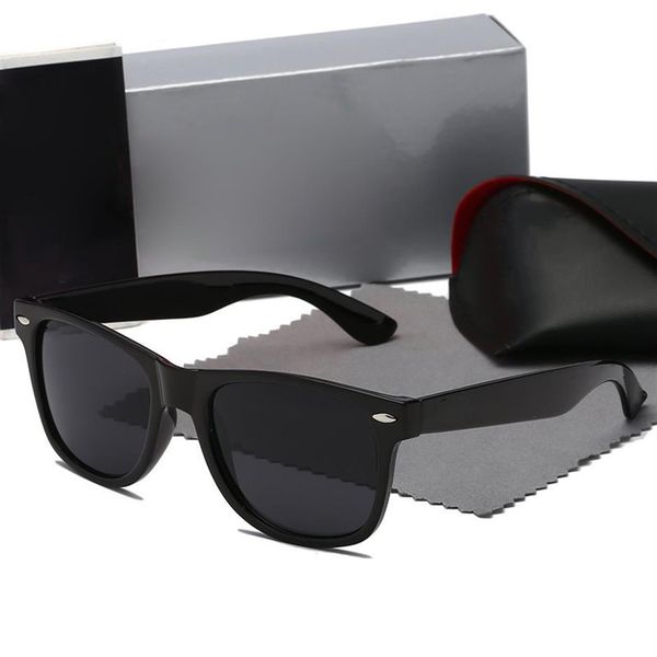 2022 designer polarized luxury sunglasses for men women vintage sun glass uv400 eyewear fashion glasses pc frame polaroid lens hig291n, White;black
2022 designer polarized luxury sunglasses for men women vintage sun glass uv400 eyewear fashion glasses pc frame polaroid lens hig291n, White;black