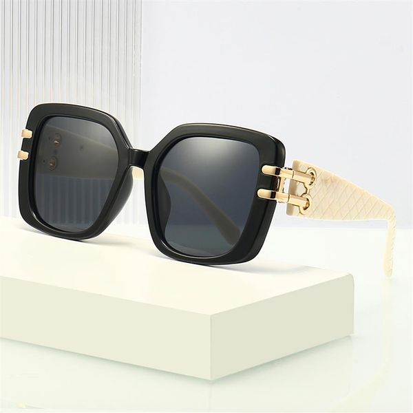 classic retro designer sunglasses fashion trend sun glasses anti-glare uv400 casual oversized eyeglasses for women with box2920, White;black
classic retro designer sunglasses fashion trend sun glasses anti-glare uv400 casual oversized eyeglasses for women with box2920, White;black