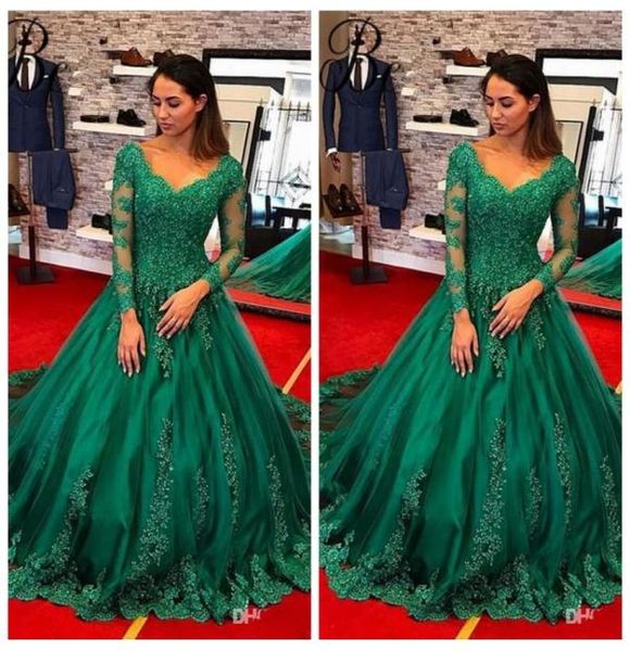 2018 arabic modest green ball gown evening dresses v neck sheer long sleeves robe de soiree formal prom dress vestido de fiesta3607070, Black;red
2018 arabic modest green ball gown evening dresses v neck sheer long sleeves robe de soiree formal prom dress vestido de fiesta3607070, Black;red