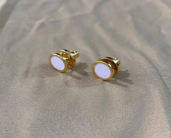 2022 brass luxury women fashion studs original single design earrings cute size enamel classic jewelry2896809, Golden;silver
2022 brass luxury women fashion studs original single design earrings cute size enamel classic jewelry2896809, Golden;silver